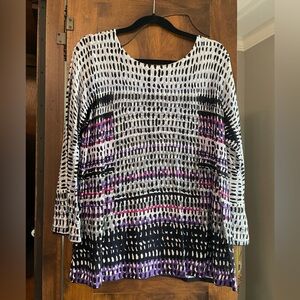 Zozo Women’s Large Top - NWT